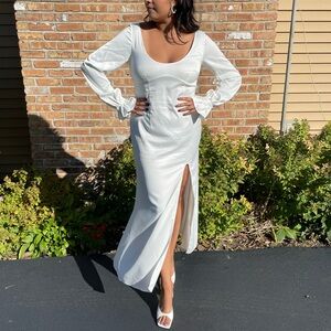 Elegant White Long Sleeve Dress